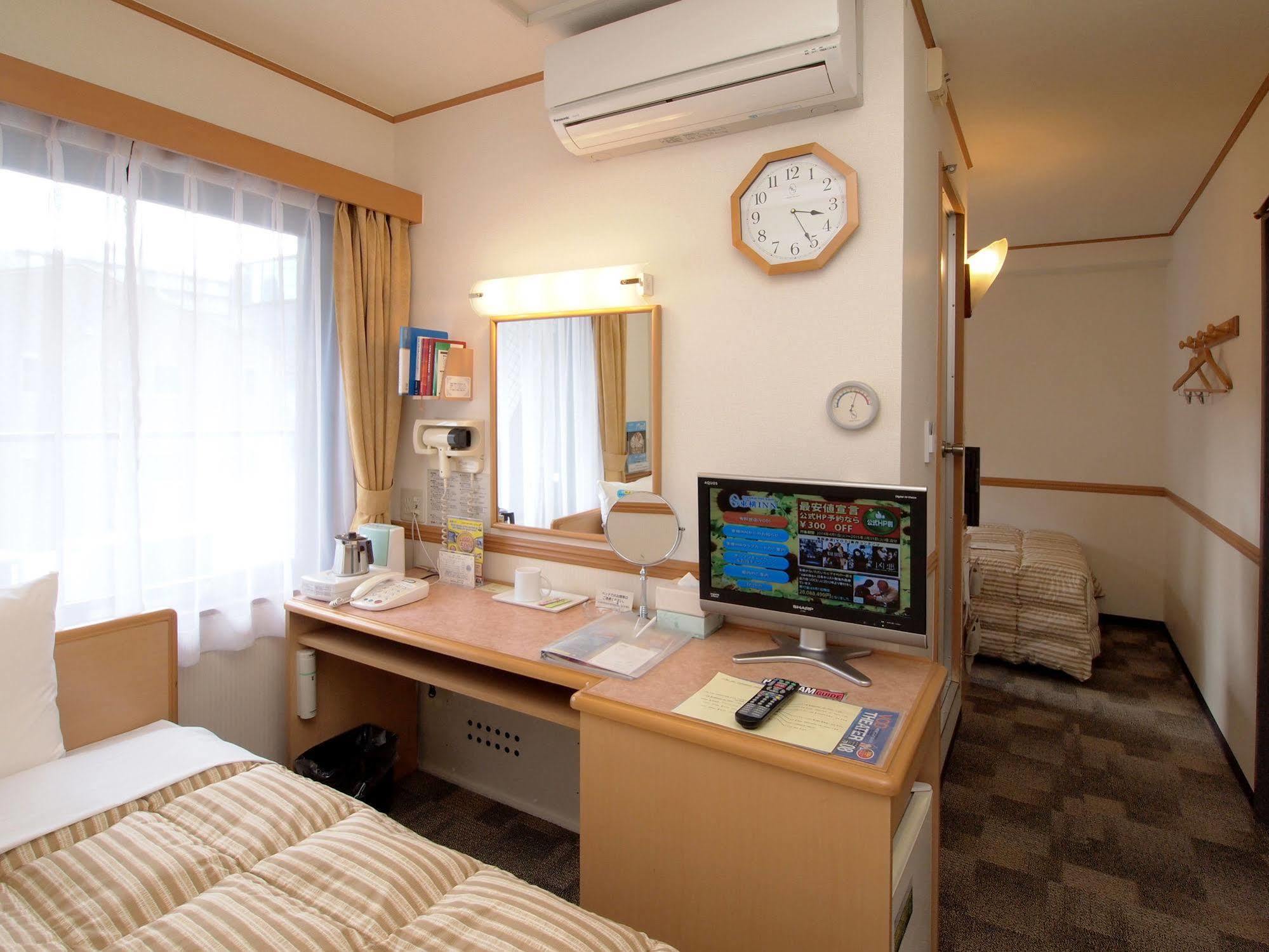 Toyoko Inn Oita Nakatsu Ekimae Exterior foto