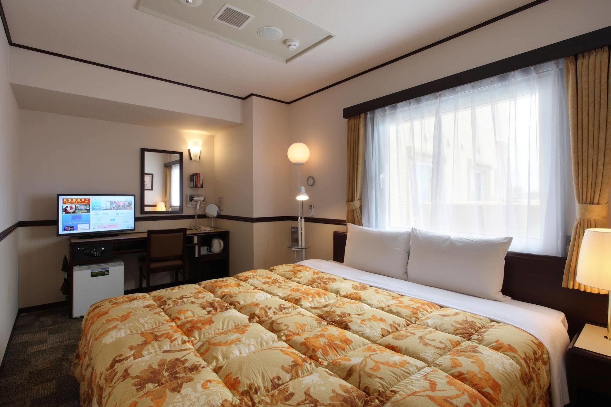 Toyoko Inn Oita Nakatsu Ekimae Exterior foto